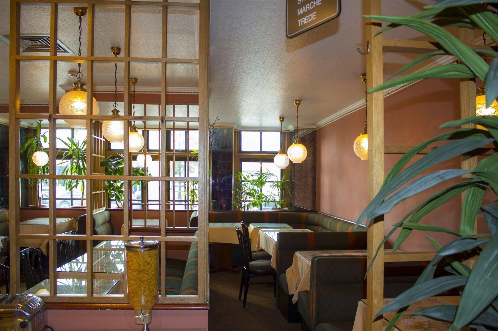 Hotel Continental Saint-Gilles Bagian luar foto